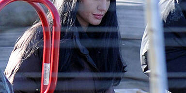 Brad & Kids bei Angie am Set