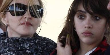 Madonna ermöglicht Mädchenschule in Malawi