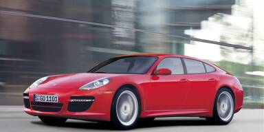 1_Porsche_Panamera
