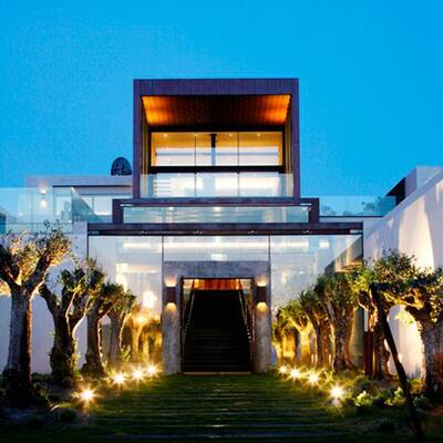 8. Hotel CUBE SAVOGNIN (Savognin, Schweiz)