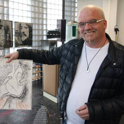 DJ Ötzi zeigt seine Gemälde