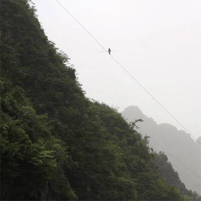 Weltrekord im Freiluft-Seiltanz