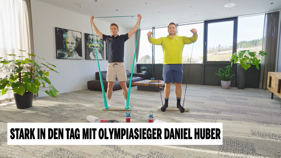 2. Rudern mit Thera-Band