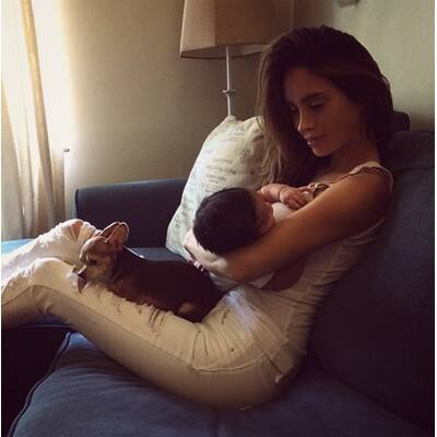 Sixpack-Model - so fit nach der Geburt