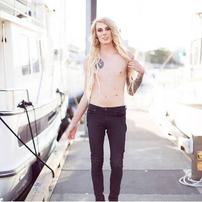 Transgender-Model Courtney Demone