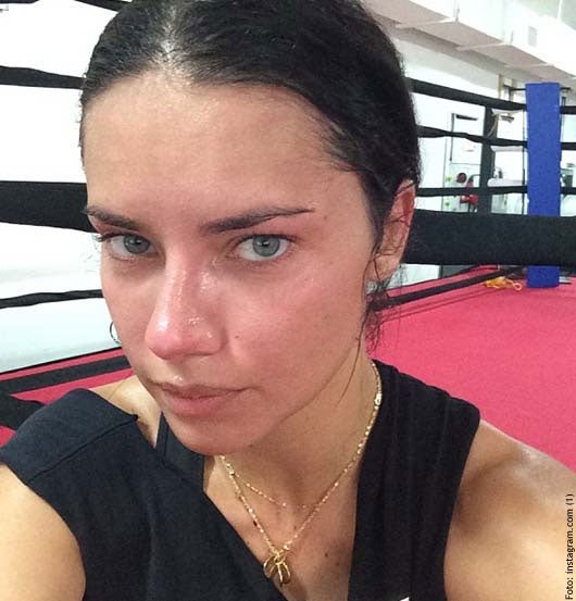 Adriana Lima: zeigt sich ungeschminkt