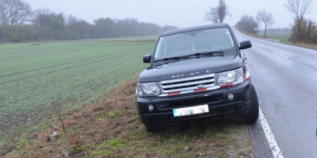 Wr. Neustadt: Angestellte wehrt Bankräuber ab