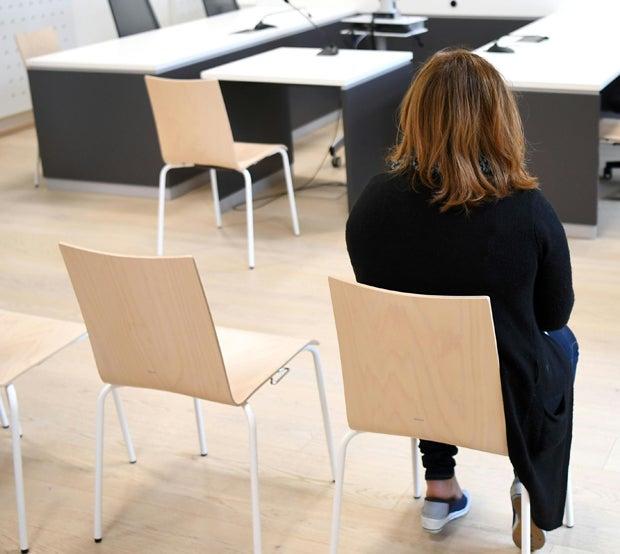 Manipulierte Deutschtests - Bedingte Haftstrafen für Ex-Prüferin