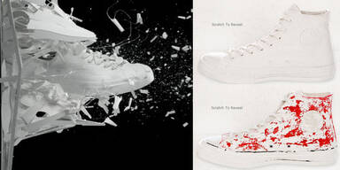 Wei&szlig; &uuml;bermalte Converse kosten stolze 150 Euro!
