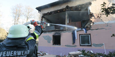 Schwere Explosion in Wohnhaus: Ein Toter