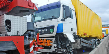 Verkehrsunfall führte zu 5 km langen Stau