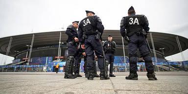 Bomben-Alarm vorm Stade de France