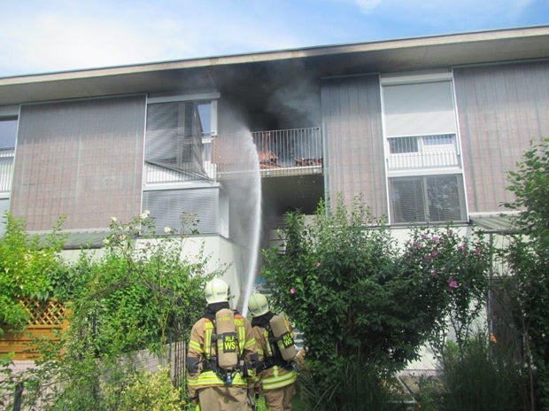 Schlampig gelöschter Griller löste Wohnungsbrand aus