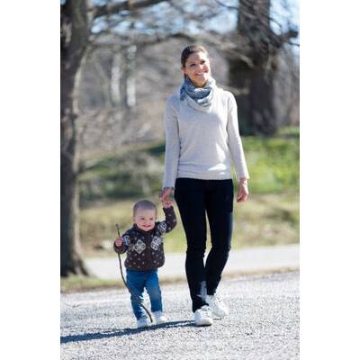 Kronprinzessin Victoria & Prinzessin Estelle von Schweden