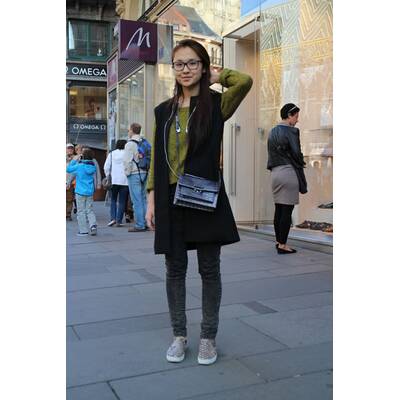 Street-Style Riverside