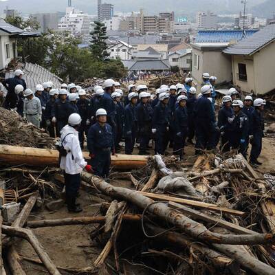 Gewaltiger Erdrutsch in Japan