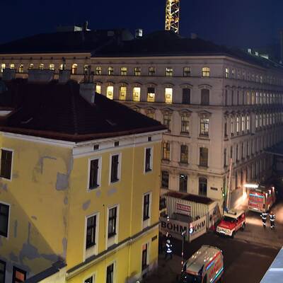 Die ersten Bilder vom Fabrikseinsturz