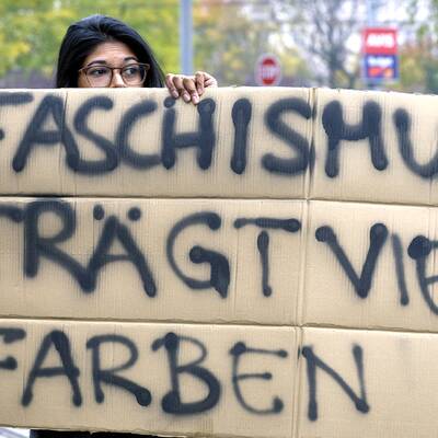 Demo gegen FPÖ-Burschenschafter im Parlament