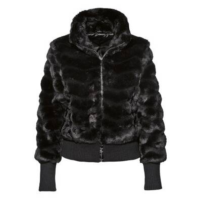 Lagen-Look wie Lily Allen