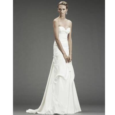 So könnte Jen's Brautkleid ausschauen 