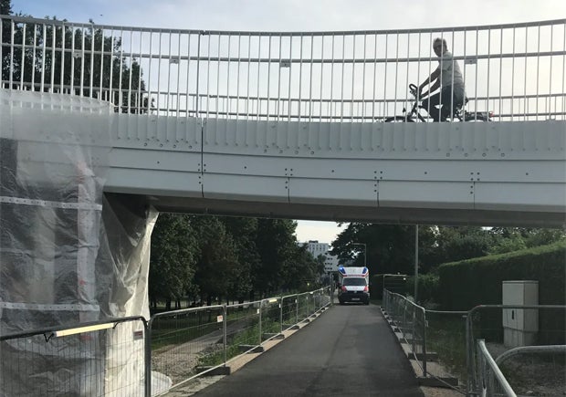 Brücke zu niedrig: Rettung kam nicht weiter