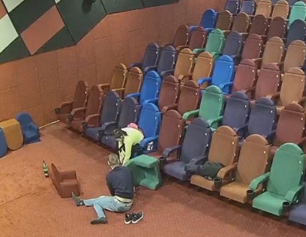 Pärchen Kino Russland