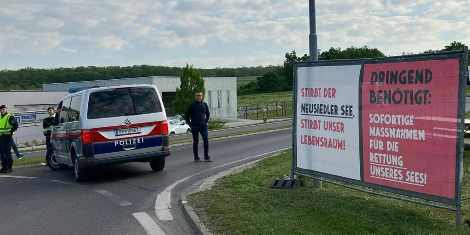 DEMONSTRATION FÜR RETTUNG DES NEUSIEDLER SEES