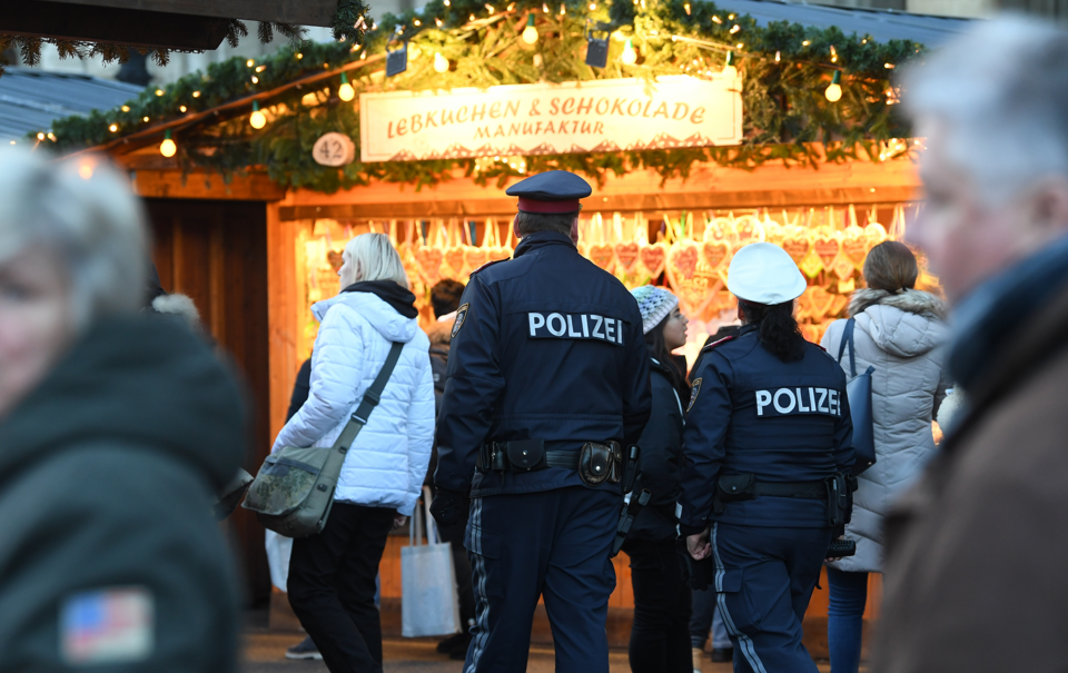 Polizei Weihnachtsmarkt