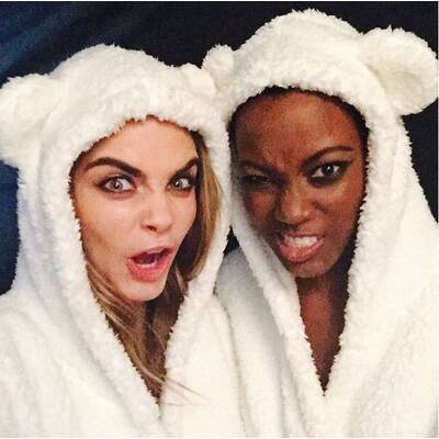 23. Weil sie bei jedem noch so anstrengenden, zermürbenden Job Zeit für Spaß und Albernheiten findet. 