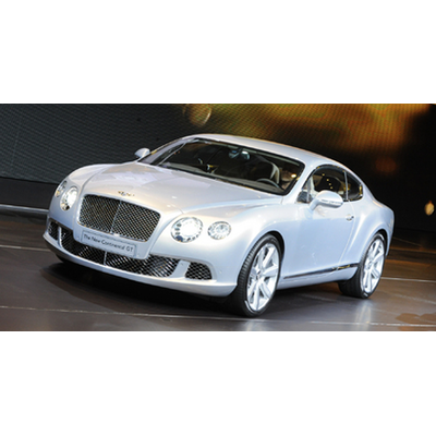 VW-Konzern mit Produktfeuerwerk in Paris