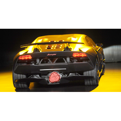 VW-Konzern mit Produktfeuerwerk in Paris