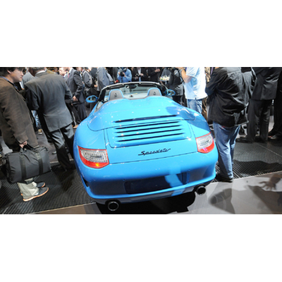 VW-Konzern mit Produktfeuerwerk in Paris