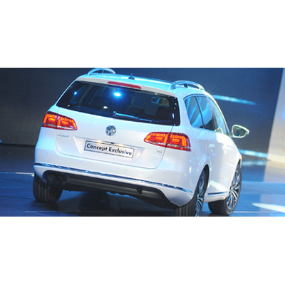 VW-Konzern mit Produktfeuerwerk in Paris