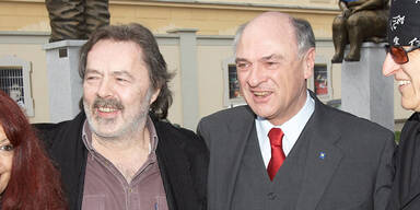 Manfred Deix mit Erwin Pr&ouml;ll