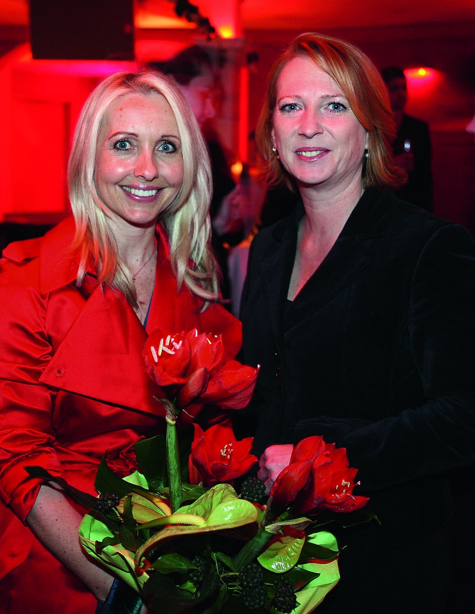 Madonna-Gründerin Uschi Pöttler-Fellner (li.), die Doris Bures auch für die Pink-Ribbon-Initiative begeistern konnte.