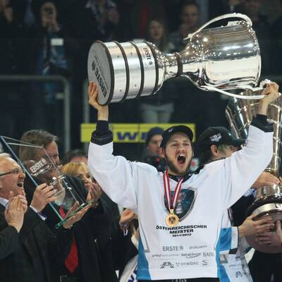  Black Wings Linz feiern Meistertitel