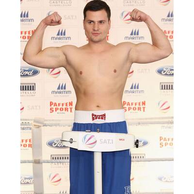 Promiboxen: Die Stars beim offiziellen Wiegen