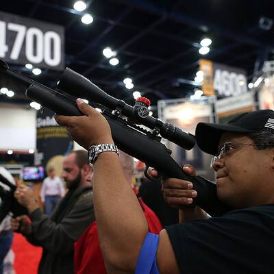 70.000 Menschen besuchen NRA-Waffenmesse
