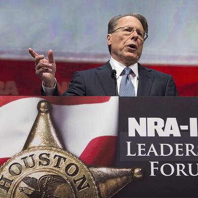 70.000 Menschen besuchen NRA-Waffenmesse