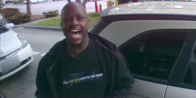 Internet-Hit: Tankender S&auml;nger bei Jay Leno