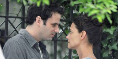 Katie Holmes & Luke Kirby