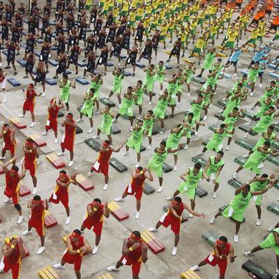 Peru: Sträflinge brechen Tanz-Weltrekord