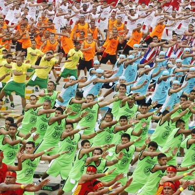 Peru: Sträflinge brechen Tanz-Weltrekord