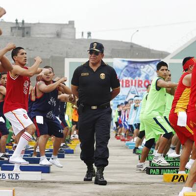 Peru: Sträflinge brechen Tanz-Weltrekord