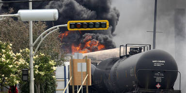 Kleinstadt nach Güterzugunfall verwüstet