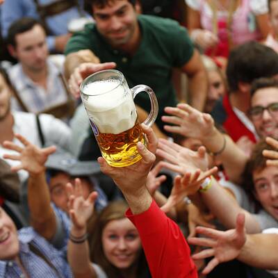 So wurde auf der Wiesn-Eröffnung gefeiert.
