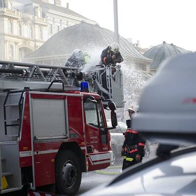 Flammen sprangen von Asia-Lokal auf Steakrestaurant über
