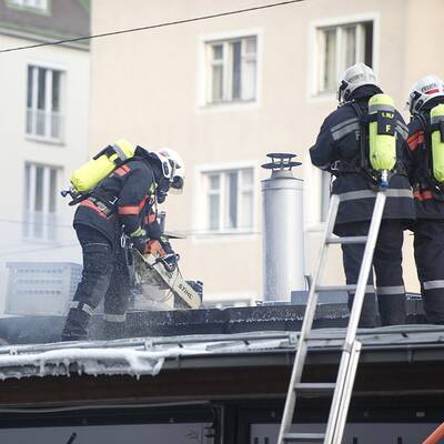 Flammen sprangen von Asia-Lokal auf Steakrestaurant über