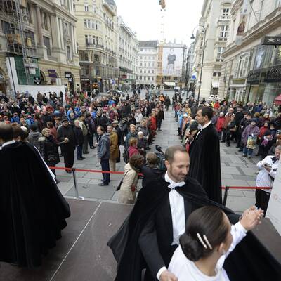 Wien tanzt in den Fasching 