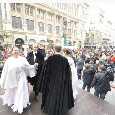 Wien tanzt in den Fasching 